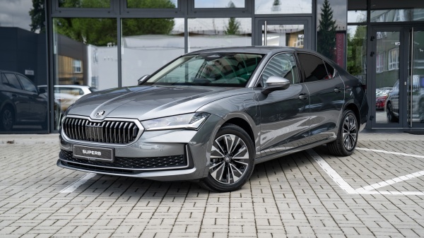 Škoda Superb 1.5 TSI iV Top Selection 