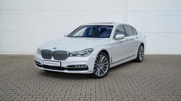 BMW 750i xDrive