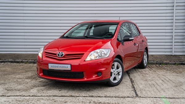 Toyota Auris 1.6i