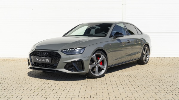 AUDI A4 Limuzína 2.0 TDI Sline