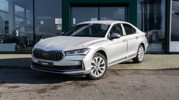 Škoda Superb 2.0 TDI Top Selection