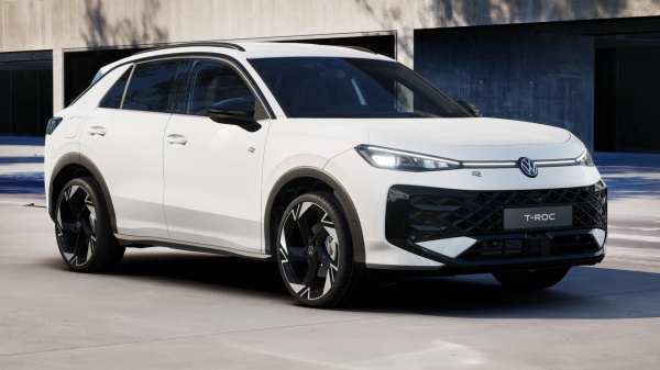 VW NOVÝ T-ROC 1.5 eTSI ACT DSG R-Line