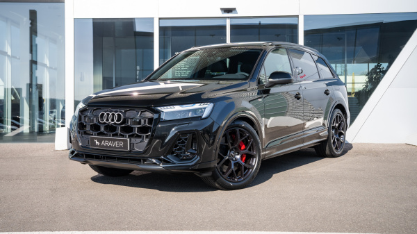 AUDI Q7 3.0 TFSIe Quattro S line 