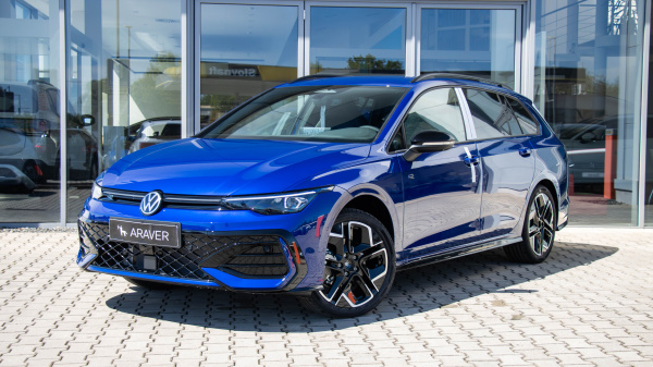 VW Golf Variant 1.5 eTSI R-Line Limited