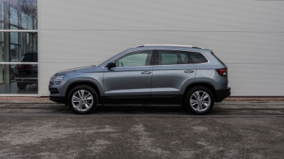 Škoda Karoq 1.6 TDI Style DSG (pohľad zboku)