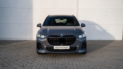 BMW 223i Active Tourer (pohľad do interiéru)