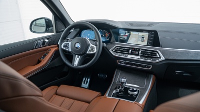 BMW X5 30d xDrive (pohľad do interiéru)