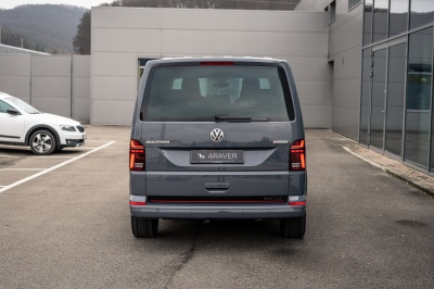 VW Multivan T6.1 2.0 TDI Comfortline 4x4 (pohľad spredu)