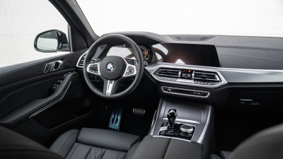 BMW X5 xDrive 30d (pohľad do interiéru)