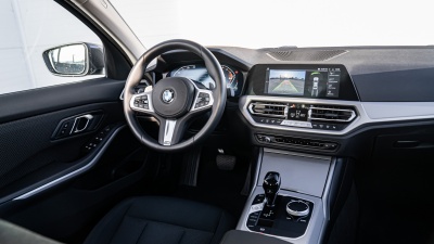 BMW 320d Sedan (pohľad do interiéru)