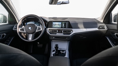 BMW 320d Sedan (pohľad do interiéru)