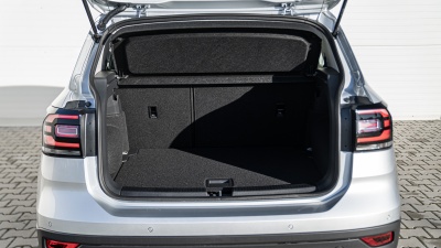 VW T-Cross 1.0 TSI Life (pohľad do interiéru)