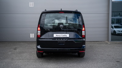VW Caddy 2.0 TDI (pohľad do interiéru)