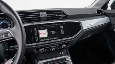 AUDI Q3 2.0 TDI Basis