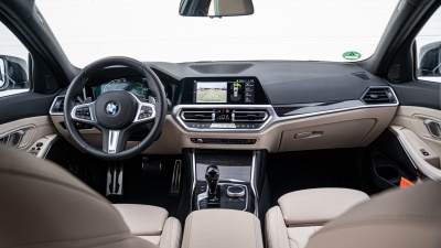 BMW 320d Touring (pohľad do interiéru)