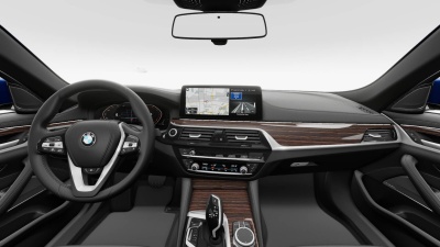 BMW 520d xDrive Touring (pohľad do interiéru)