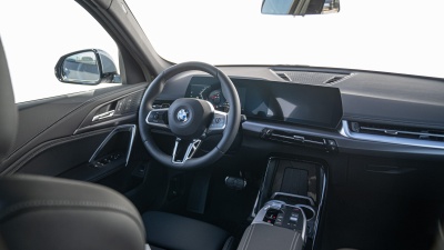 BMW X1 sDrive18d (pohľad do interiéru)