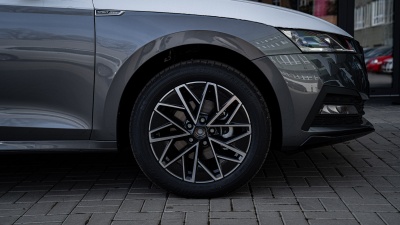Škoda Octavia 2.0 TDI Sportline (pohľad do interiéru)