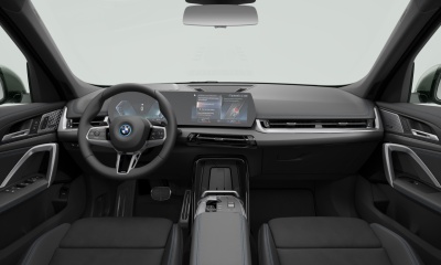 BMW X1 xDrive 30e (pohľad zozadu)