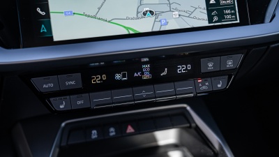 AUDI A3 Sportback 1.5 TFSI Advanced  (pohľad do interiéru)