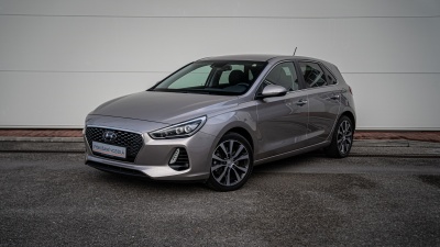 Hyundai i30 1.6 CRDI Now AT (základný pohľad)