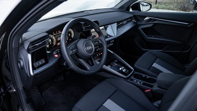 Audi A3 Sportback 1.5 TFSI Advanced  (základný pohľad)