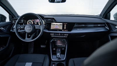 Audi A3 Sportback 1.5 TFSI Advanced  (pohľad do interiéru)