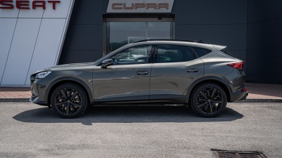 CUPRA Formentor 2.0 TSI Tribe 4x4 (pohľad zboku)