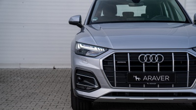 AUDI Q5 2.0 TDI Quattro Advanced (pohľad do interiéru)