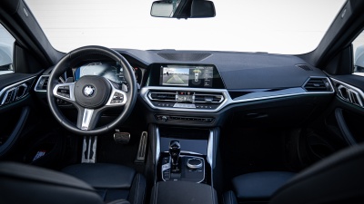BMW 420d xDrive Coupé (pohľad do interiéru)