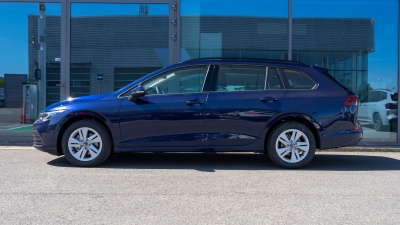 VW Golf Variant 1.5 TSI Life (pohľad zboku)