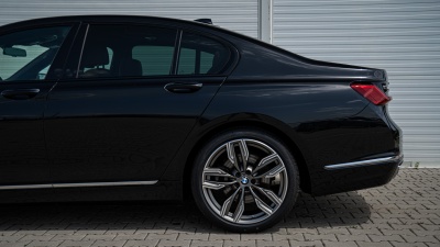 BMW 730d xDrive Sedan