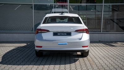 Škoda Octavia 2.0 TDI Ambition (pohľad spredu)