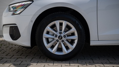 AUDI A3 Sportback 1.5 TFSI (pohľad do interiéru)