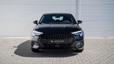 AUDI A3 Sportback 1.5 TFSI Advanced (pohľad spredu)