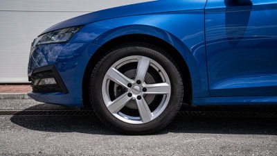 Škoda Octavia 1.5 TSI Ambition (pohľad do interiéru)