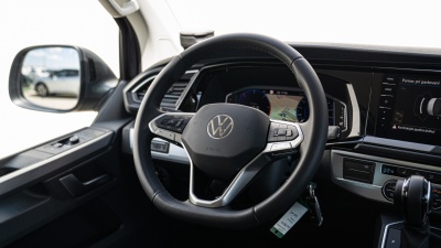 VW Multivan PanAmericana 2.0 BiTDI 4x4 (pohľad do interiéru)