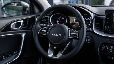 Kia Ceed 1.5 T-GDi Gold (pohľad do interiéru)