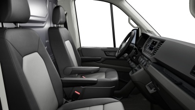 VW Crafter L4 H3 35 2.0 TDI FWD  M6 (pohľad do interiéru)
