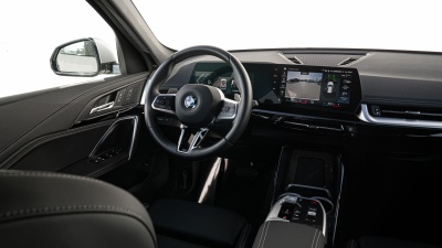 BMW X1 18i sDrive (pohľad do interiéru)