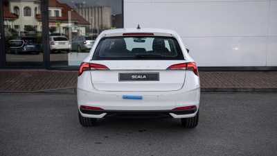 Škoda Scala 1.0 TSI First Edition (pohľad zozadu)