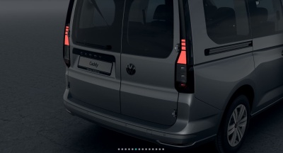 VW Caddy Maxi 2.0 TDI (pohľad do interiéru)