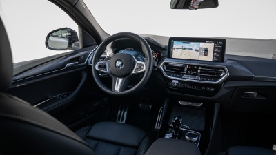BMW X4 20d xDrive (pohľad do interiéru)
