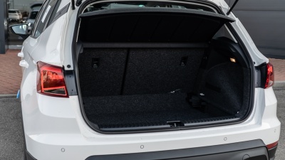 SEAT Arona 1.0 TSI Style (pohľad do interiéru)