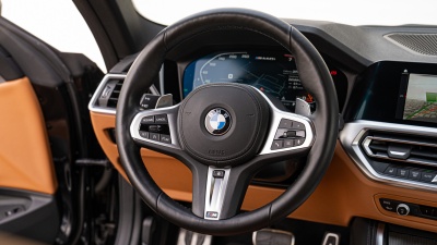 BMW M440i xDrive Coupe (pohľad do interiéru)