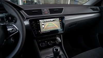 Škoda Superb 2.0 TDI Style (pohľad do interiéru)