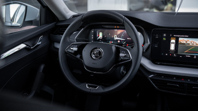 Škoda Octavia Combi 2.0 TDI Style (pohľad spredu)