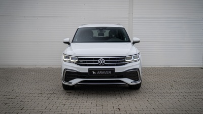 VW Tiguan Allspace 2.0 TDI R-Line 4x4 (pohľad spredu)