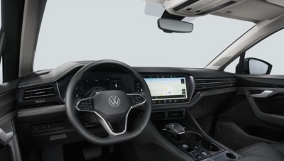 VW Touareg 3.0 TDI (pohľad do interiéru)