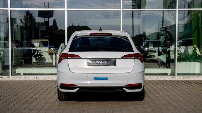 Škoda Scala 1.0 TSI First Edition  (pohľad do interiéru)